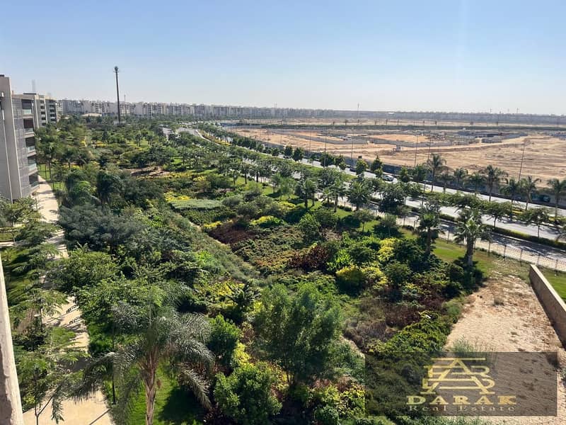 Enjoy privacy and own a 135 sqm apartment with an additional 65 sqm garden, with a view of the distinctive canal stream, in the latest phase of Madina 0