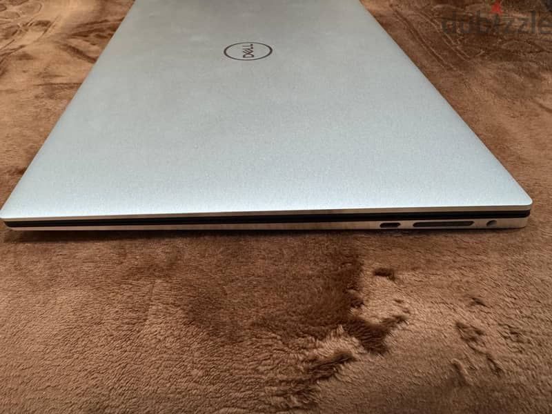 Dell XPS 9520 12nd Gen, RAM 40GB DDR5, 1T SSD M. 2 1