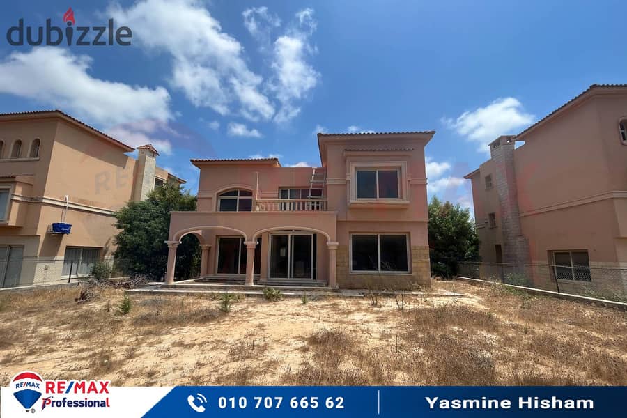 Below market price, receive immediately a Standalone villa in Alex West directly on the golf course 2