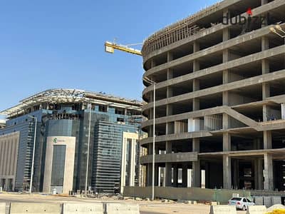 Resale administrative office, 90 meters in the Administrative Capital, Financial District, in installments up to 4 years