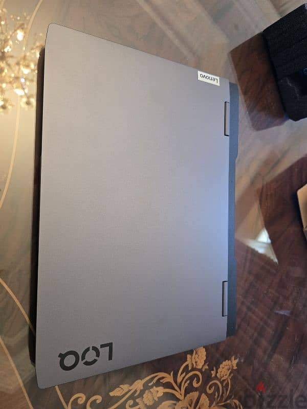 Lenovo CPU: Intel i7-13620H 2.4G  Storage: 512GB SSD  RAM: 16GB 1