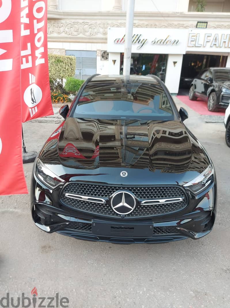 Glc 300 suv Amg fully loaded  Model 2023 10