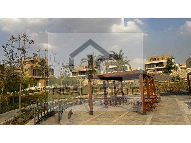 Townhouse Corner for sale in the heart of New Cairo with the lowest down payment and installments until 2032 10