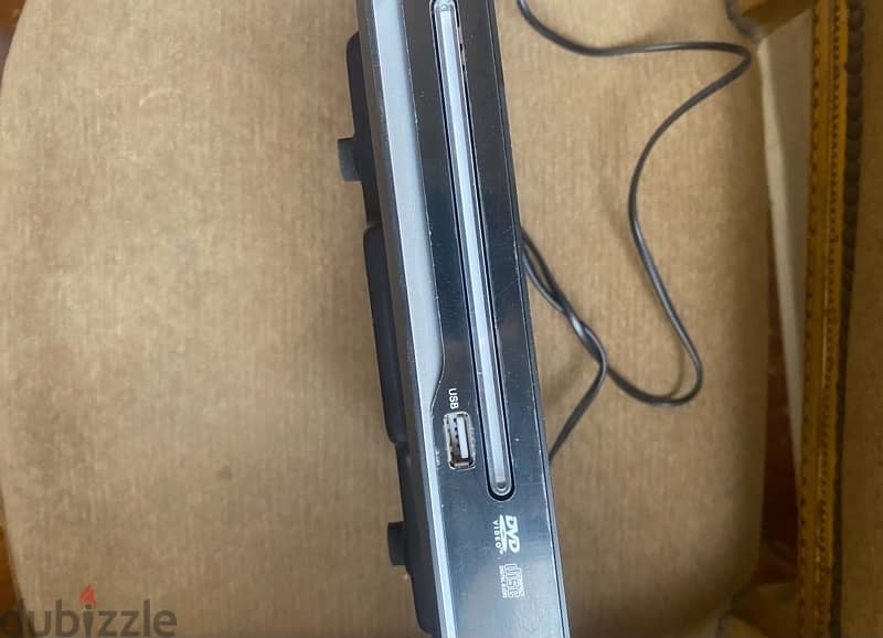 Xiron dvd player اكسيرون دي في دي 3