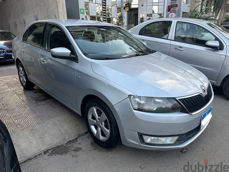 Skoda Rapid 2015 1