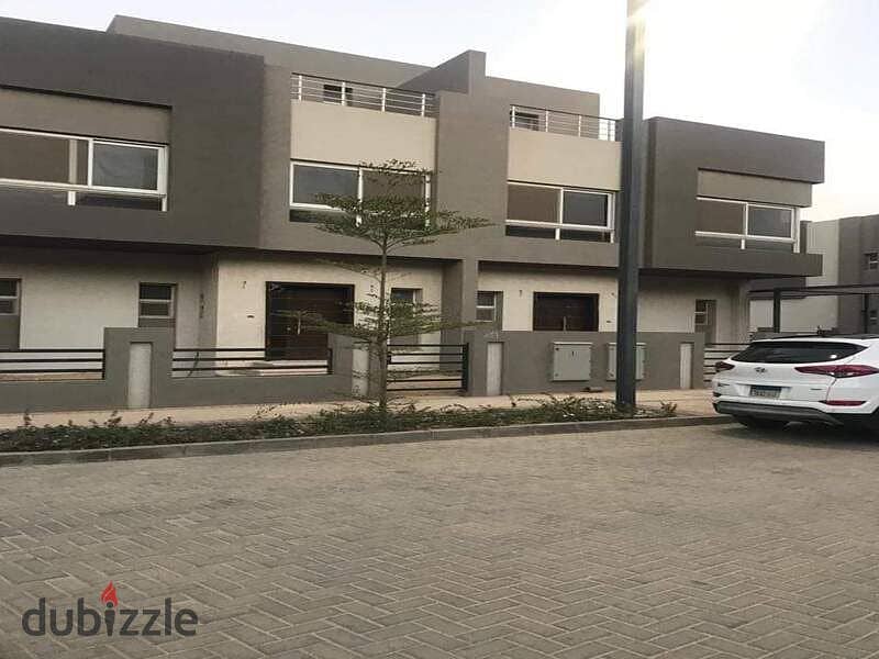 Twin house for immediate delivery in Etapa compound, located behind Al Rabwa and just steps away from Hyper One and Al Ahly Club. 6