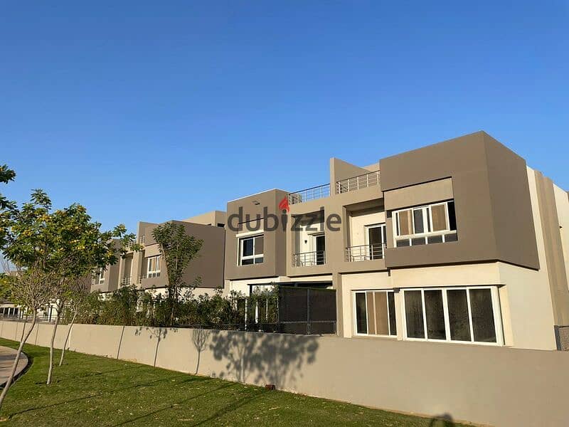 Twin house for immediate delivery in Etapa compound, located behind Al Rabwa and just steps away from Hyper One and Al Ahly Club. 37