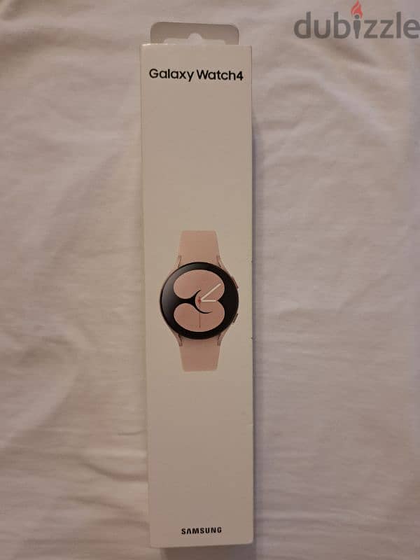 Samsung Galaxy Watch 4 with box & Charger 1