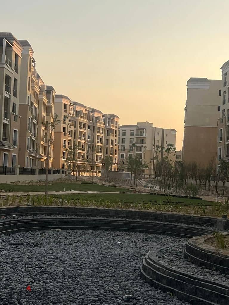 Studio in Garden View on Crystal Lagoon   In New Cairo near the ring road   A very special location  Near the American University in Cairo   An area o 4