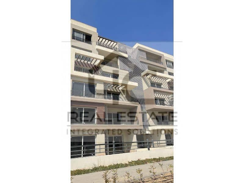 Apartment ready to move with garden open to the largest landscape area in a prime location in New Cairo. 8