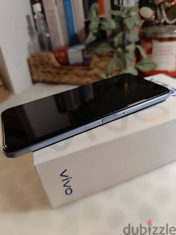 موبايل للبيع vivo y33a 3