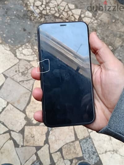 للبيع iPhone 11