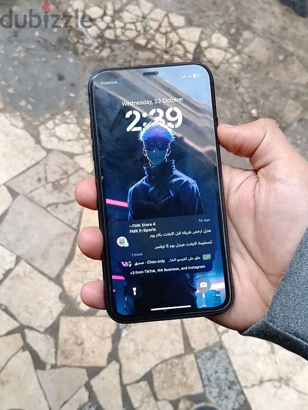 للبيع iPhone 11 1