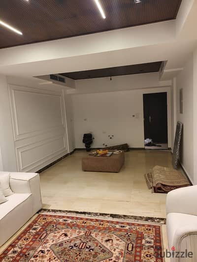 Villa for sale 650m For the 5th Settlement, the end of the northern 90th, inside the Carnation Heights Compound, in front of the ceremony and next to