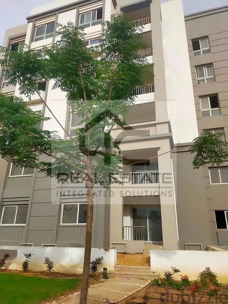 Ready to move with Best price ever apartment with garden on landscape for sale in Hyde Park 8