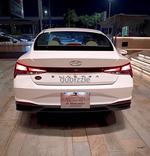 Hyundai Elantra 2023 2