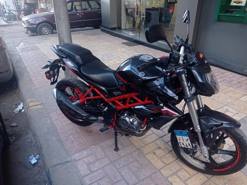 Benelli TNT 150cc injection 4