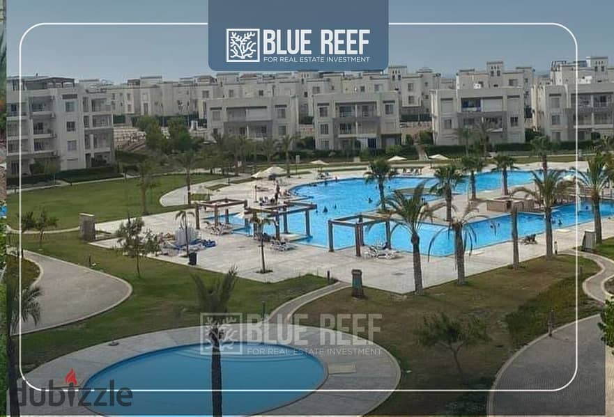 finished penthouse for sale directly overlooking the swimming pool  , 95 SQM with roof in gaia - ain sokhna . 4