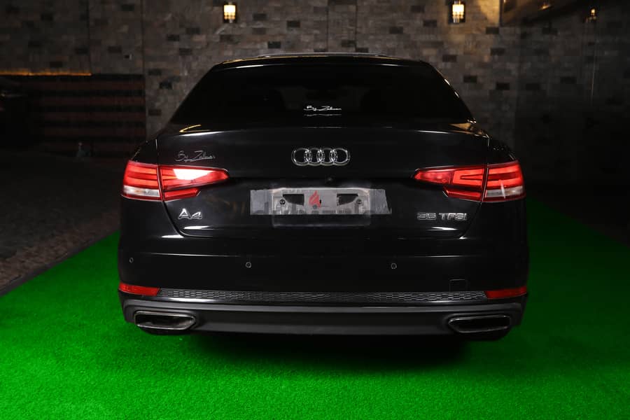 Audi A4  sport line 7