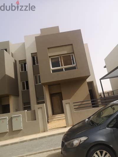 town house for sale in etapa beside rabwa compund