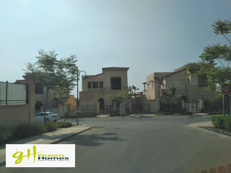 Standalone Villa Fully finished 312m direct on golf for rent in  Uptown Cairo 3