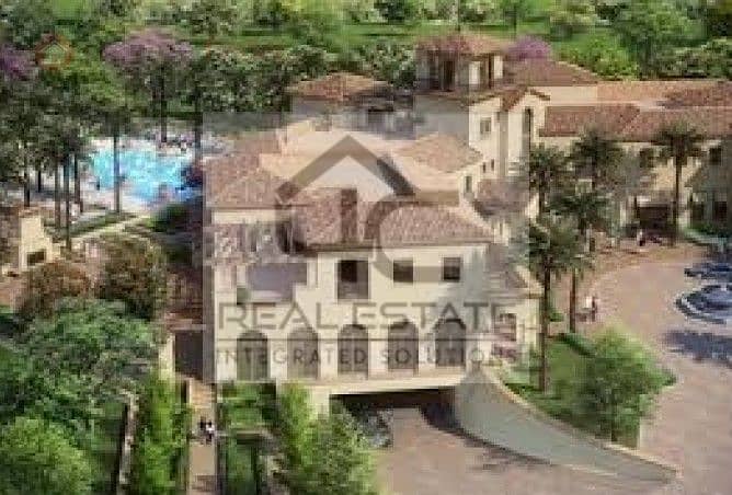 Twin house 355 m prime location for sale in Mivida 8