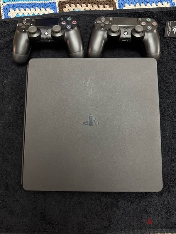 play station 4 slim 1