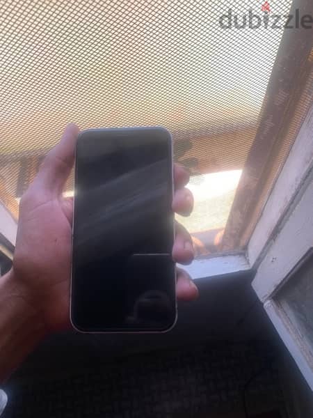 iPhone XR 64 لسرعه البيع 5