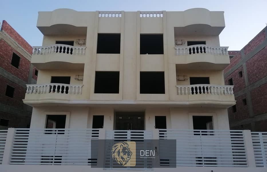 Villa for immediate delivery, facing north, for sale in Tamr Hanna Compound 0