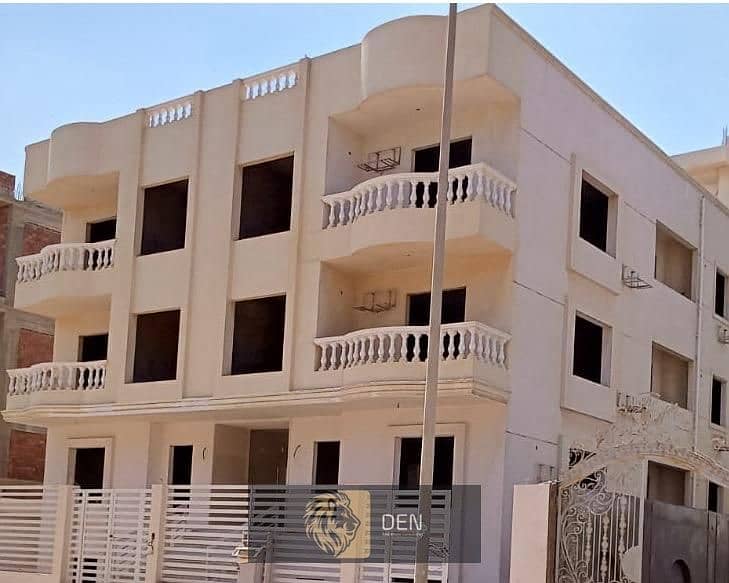 Villa for immediate delivery, facing north, for sale in Tamr Hanna Compound 1