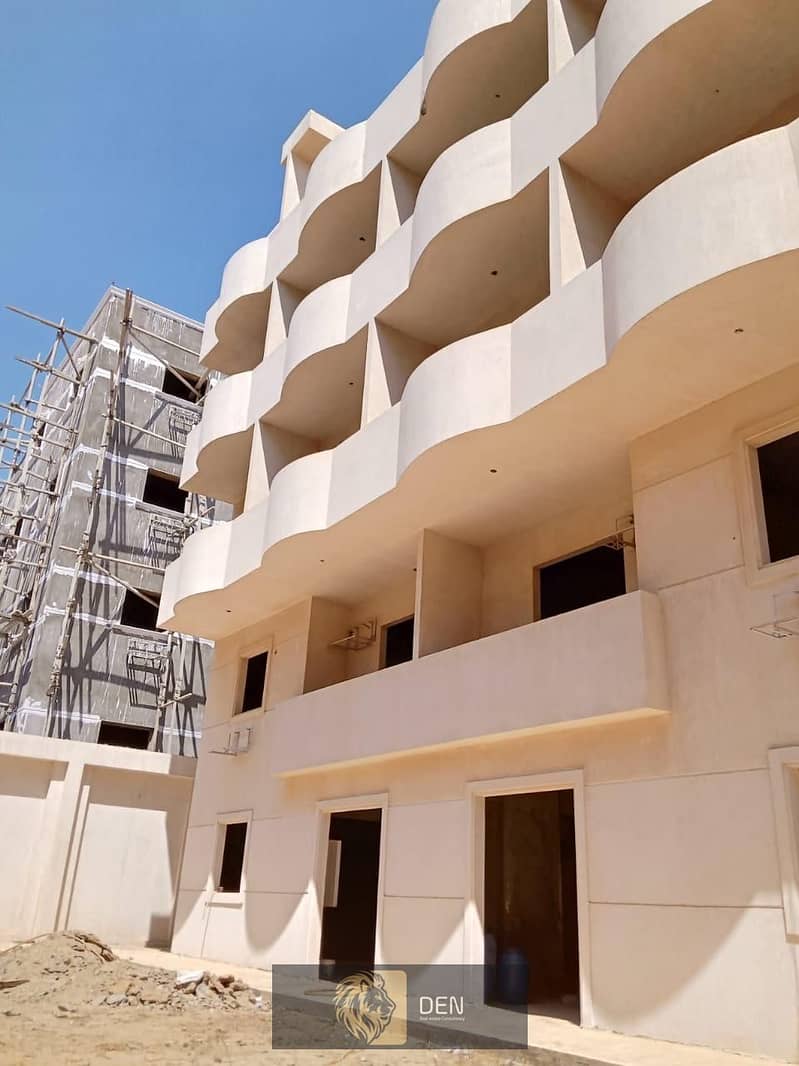 Villa for immediate delivery, facing north, for sale in Tamr Hanna Compound 10