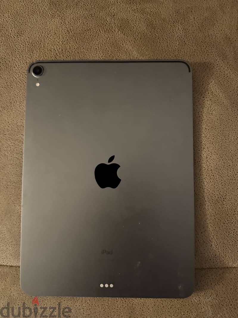 11" iPad Pro 1st Gen (WiFi) / 256GB + Pen + Keyboard 0