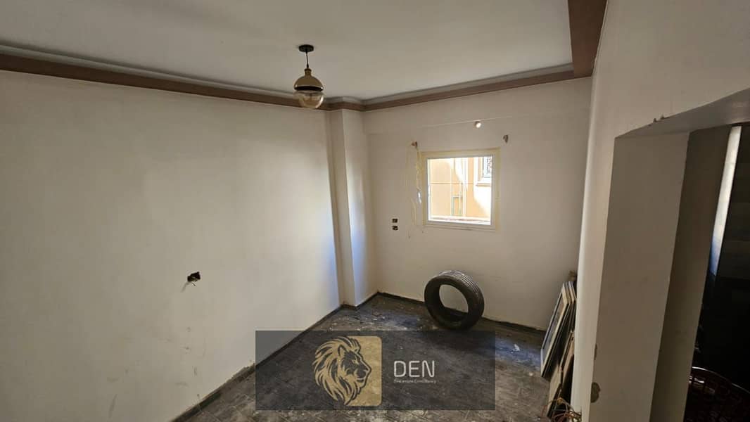 Ground floor apartment in a villa For sale located in the prime area of Al-Zohour, Fifth Settlement, near Hazard Mall. 3