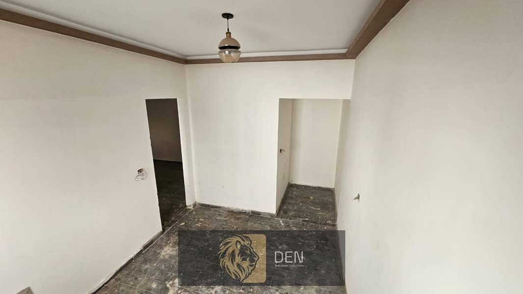 Ground floor apartment in a villa For sale located in the prime area of Al-Zohour, Fifth Settlement, near Hazard Mall. 4