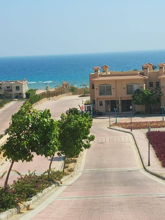 بمقدم 500 الف شالية بالتشطيب للبيع عالبحر في لافيستا جاردينز العين السخنة la vista gardens ain sukhna 10