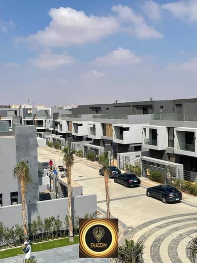 فيلا توين هاوس استلام فوري بخصم 20% ف لافيستا كازا مدينة الشروق / Villa For Sale La Vista Patio Casa