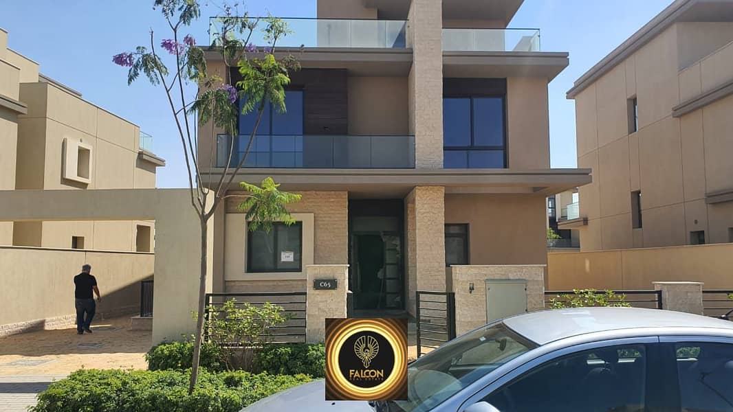 For sale, a villa from Sodic, immediate delivery, in the most distinguished location in Sheikh Zayed, in the Sodic Estates compound 3