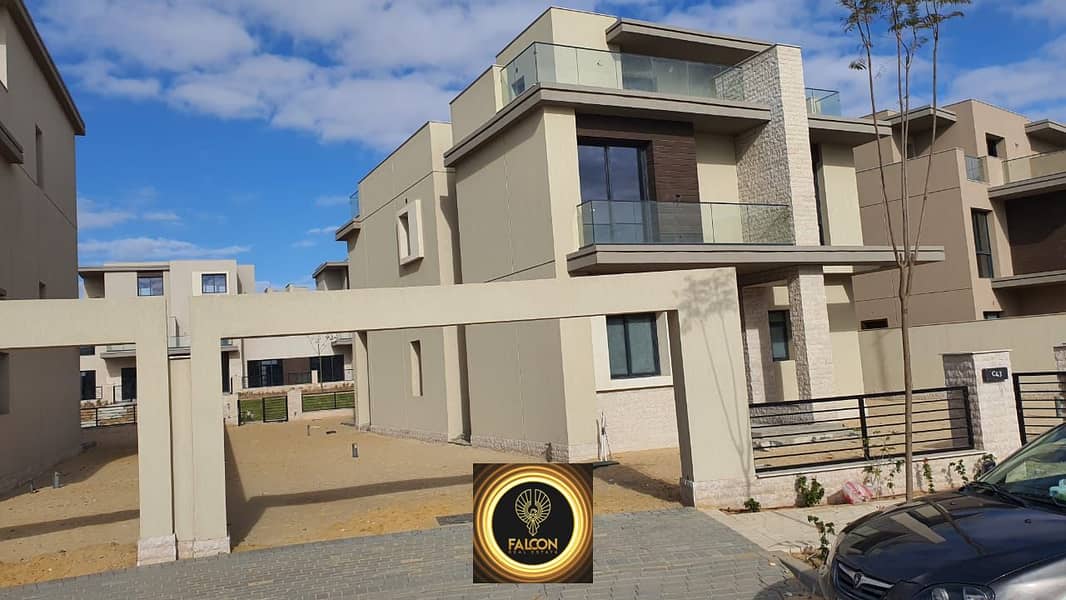 For sale, a villa from Sodic, immediate delivery, in the most distinguished location in Sheikh Zayed, in the Sodic Estates compound 8