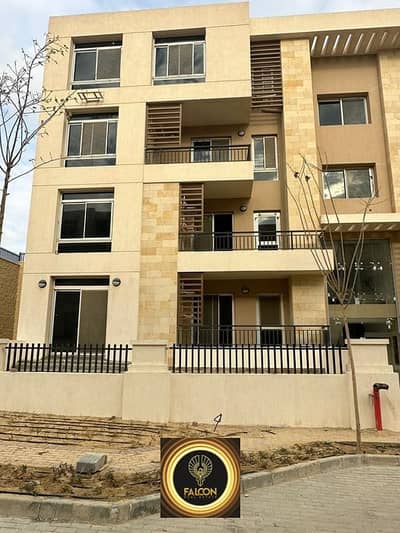 Duplex apartment for sale with 10% down payment in Sarai Compound from Madinet Misr for Housing and Development