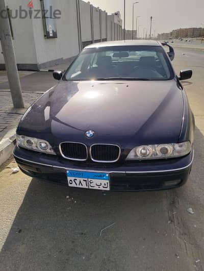 BMW 520i. E39-  حالة ممتازة .  مرفوعة 8 سنوات