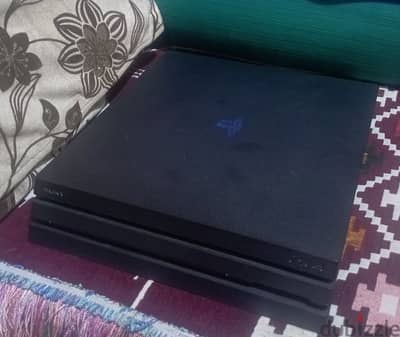 PS4 Pro 1tb بلايستيشن ٤ برو واحد تيرا(الف جيجا)