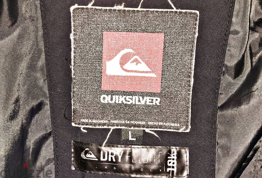 جاكيت ماركة quiksilver 4