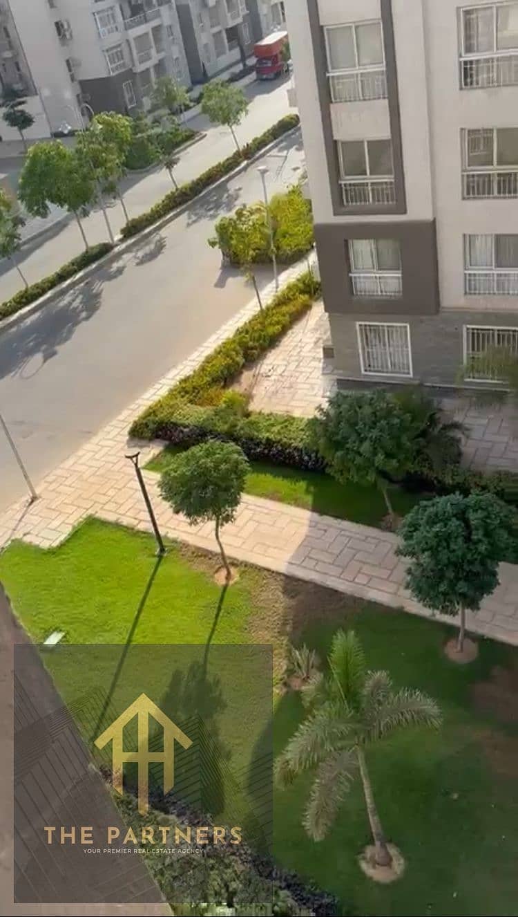 Apartment for sale in Madinaty, area of 116 m², B12 1