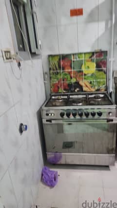 Universal cooker with oven 0