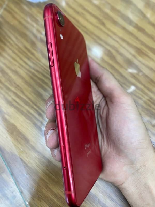 iPhone XR 256  شريحتين  بطاريه80%  مغير كاميرا اصليه خلع 3