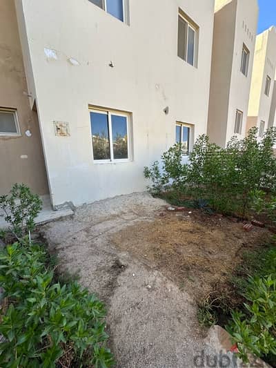 one bedroom apartment with garden at makadi height  phase 1