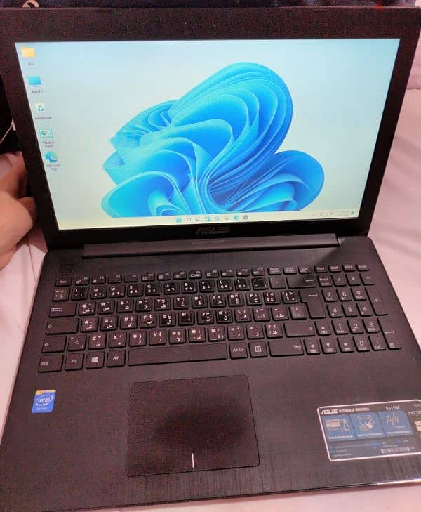 لاب توب Asus nootbook X553maاعلي من جيل رابع 7