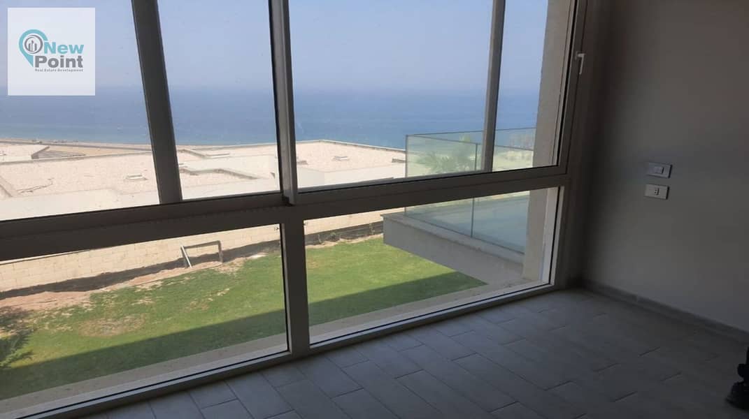 Ground floor chalet with garden, fully finished, directly on the sea in Il Monte Galala Village, Ain Sokhna, directly on Zaafarana Road 2