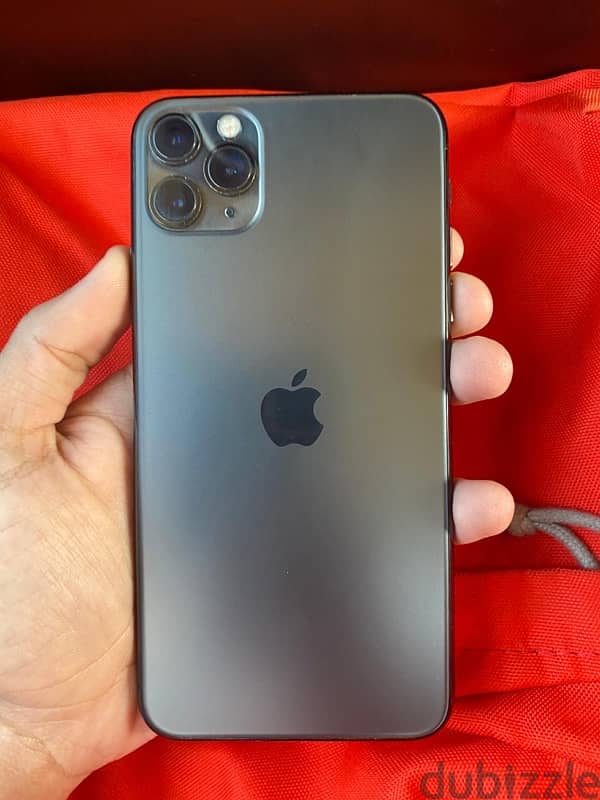 iphone 11 pro max 4