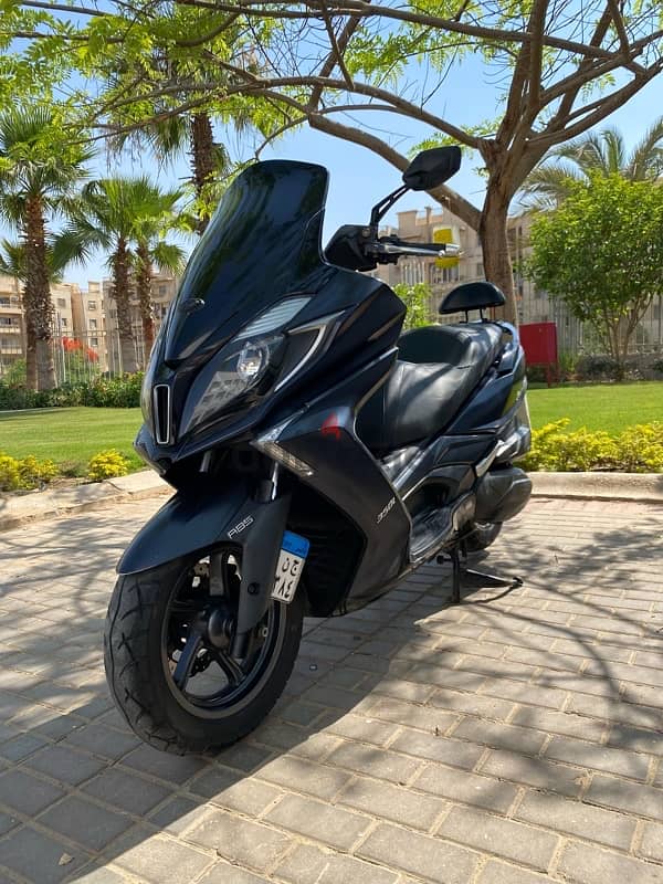 Kymco downtown 350 1